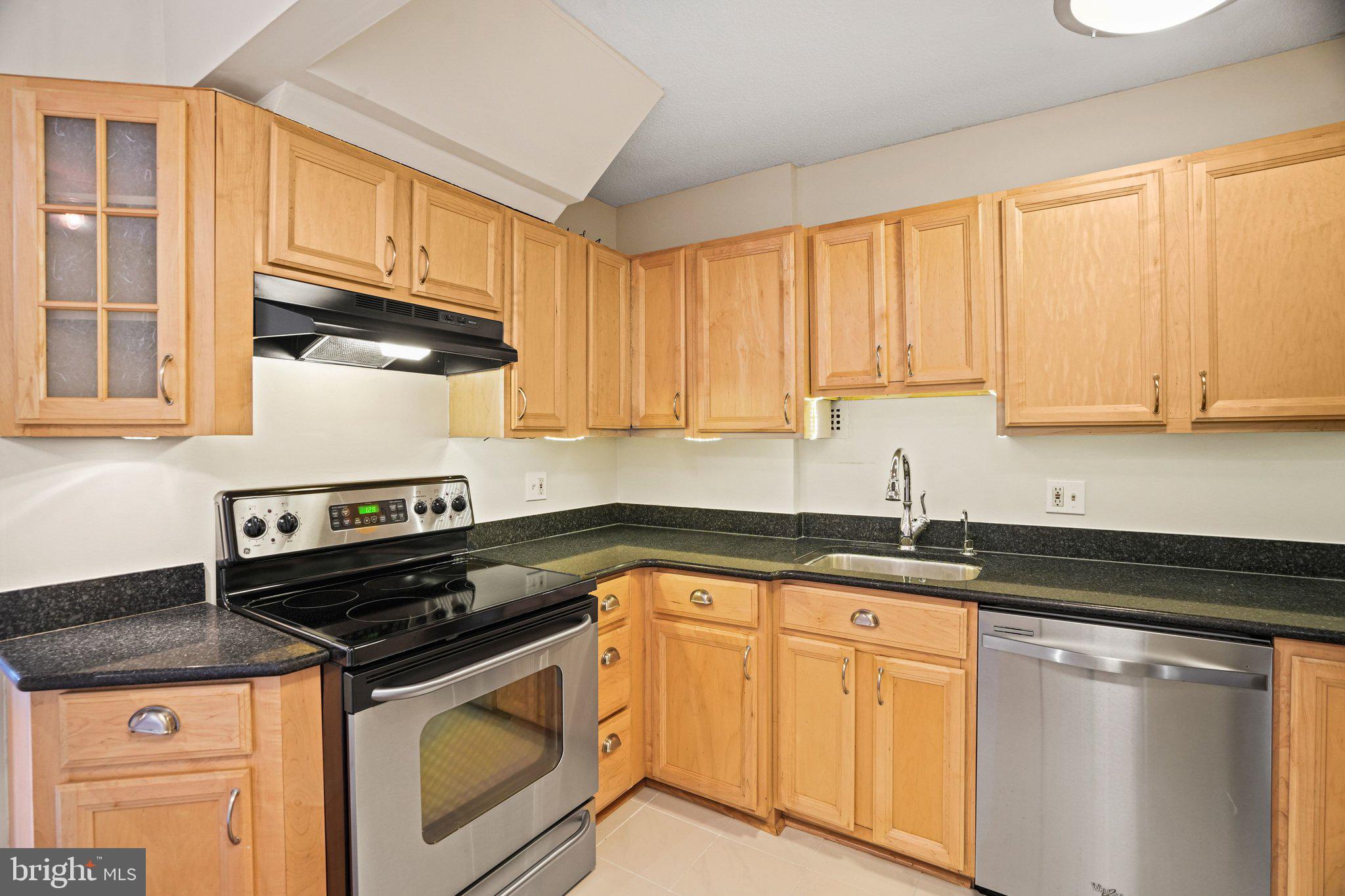 1800 R Street Northwest, Unit 405 Washington, DC 20009 - Photo 5 of 27 Gallery Image 5