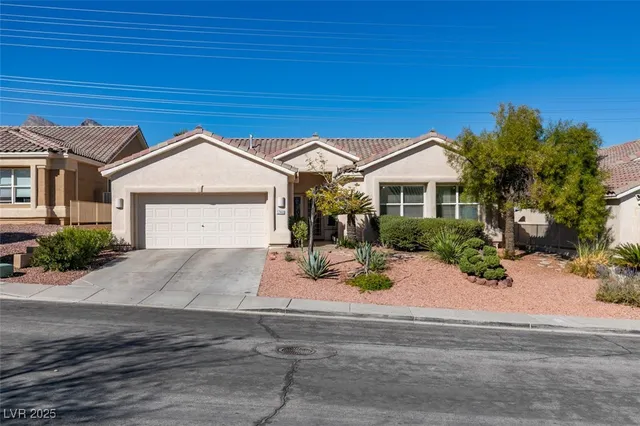 $778,000 | 1740 Honey Tree Drive, Las Vegas, NV 89144