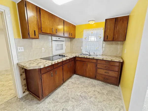 $109,000 | 854 Ash Avenue, Westbrook, MN 56183