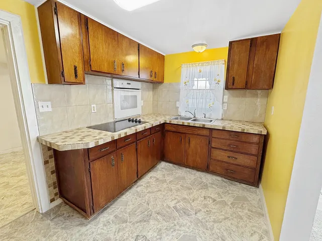 $109,000 | 854 Ash Avenue, Westbrook, MN 56183