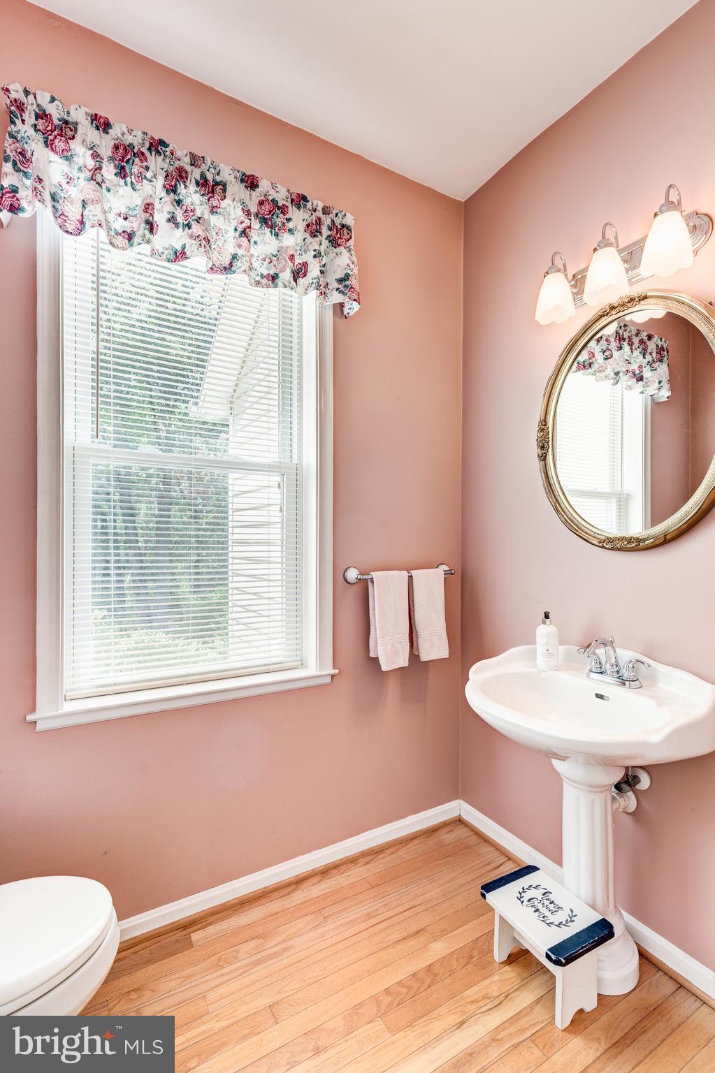 2045 Hughes Shop Road Westminster, MD 21158 - Photo 25 of 59 1/2 bath on main level