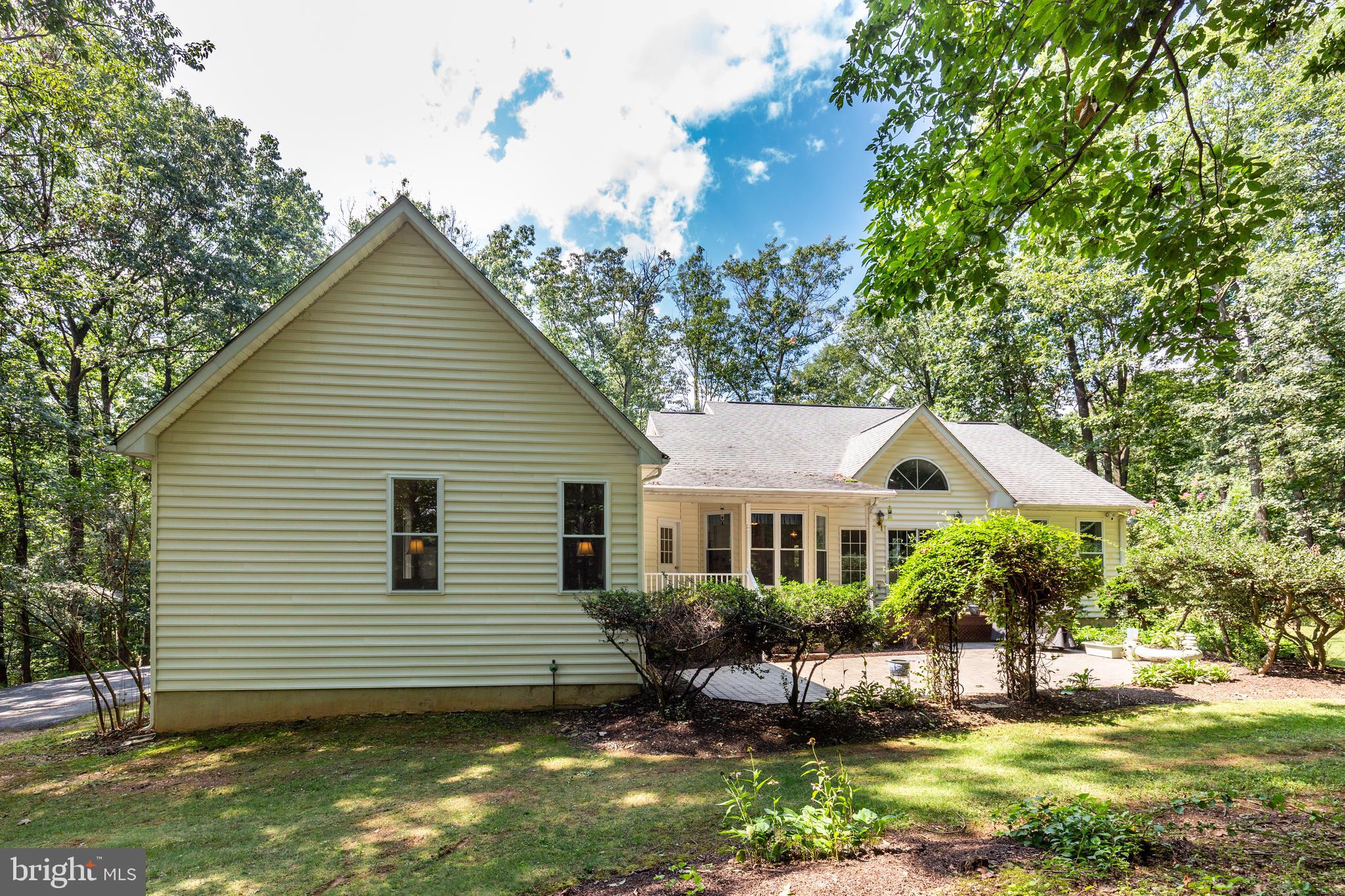 2045 Hughes Shop Road Westminster, MD 21158 - Photo 5 of 59 Gallery Image 5