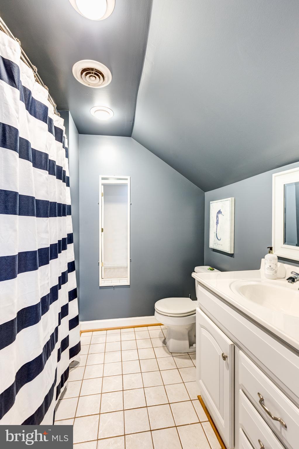 2045 Hughes Shop Road Westminster, MD 21158 - Photo 44 of 59 3rd full bathroom