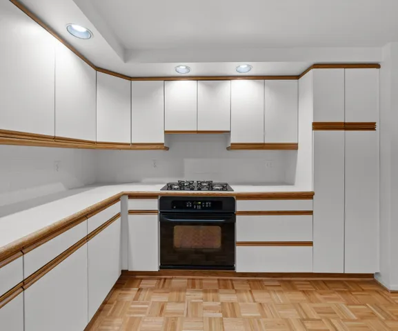 $625,000 | 3000 Glazier Way, Unit 210, Ann Arbor, MI 48105