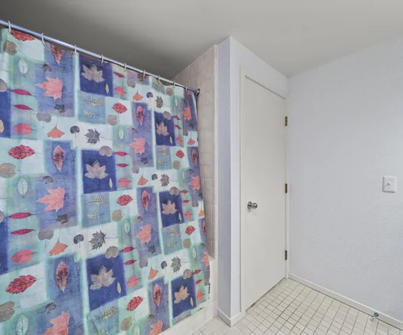 $625,000 | 3000 Glazier Way, Unit 210, Ann Arbor, MI 48105