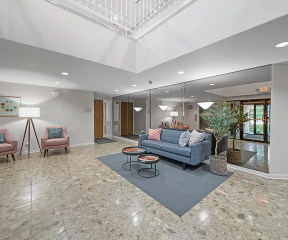 $625,000 | 3000 Glazier Way, Unit 210, Ann Arbor, MI 48105