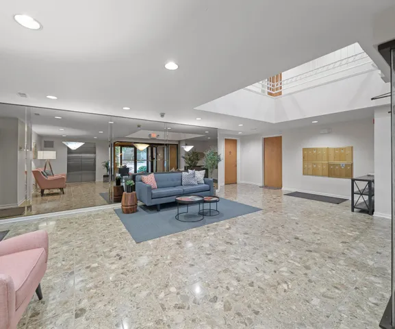 $625,000 | 3000 Glazier Way, Unit 210, Ann Arbor, MI 48105