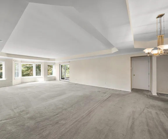 $625,000 | 3000 Glazier Way, Unit 210, Ann Arbor, MI 48105