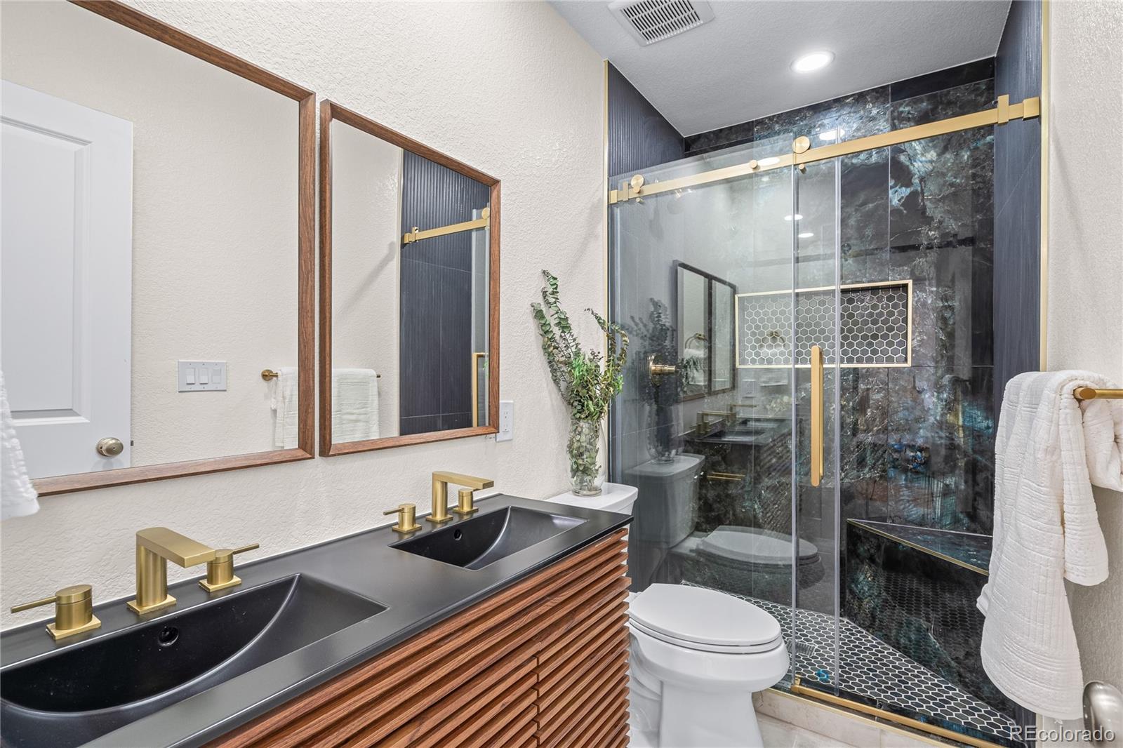 1341 Eudora Street Denver, CO 80220 - Photo 19 of 41