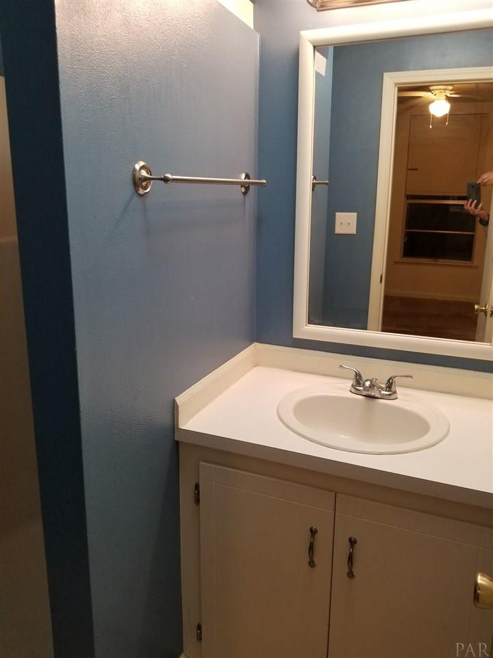 9520 North Loop Road Pensacola, FL 32507 - Photo 17 of 24 Gallery Image 17