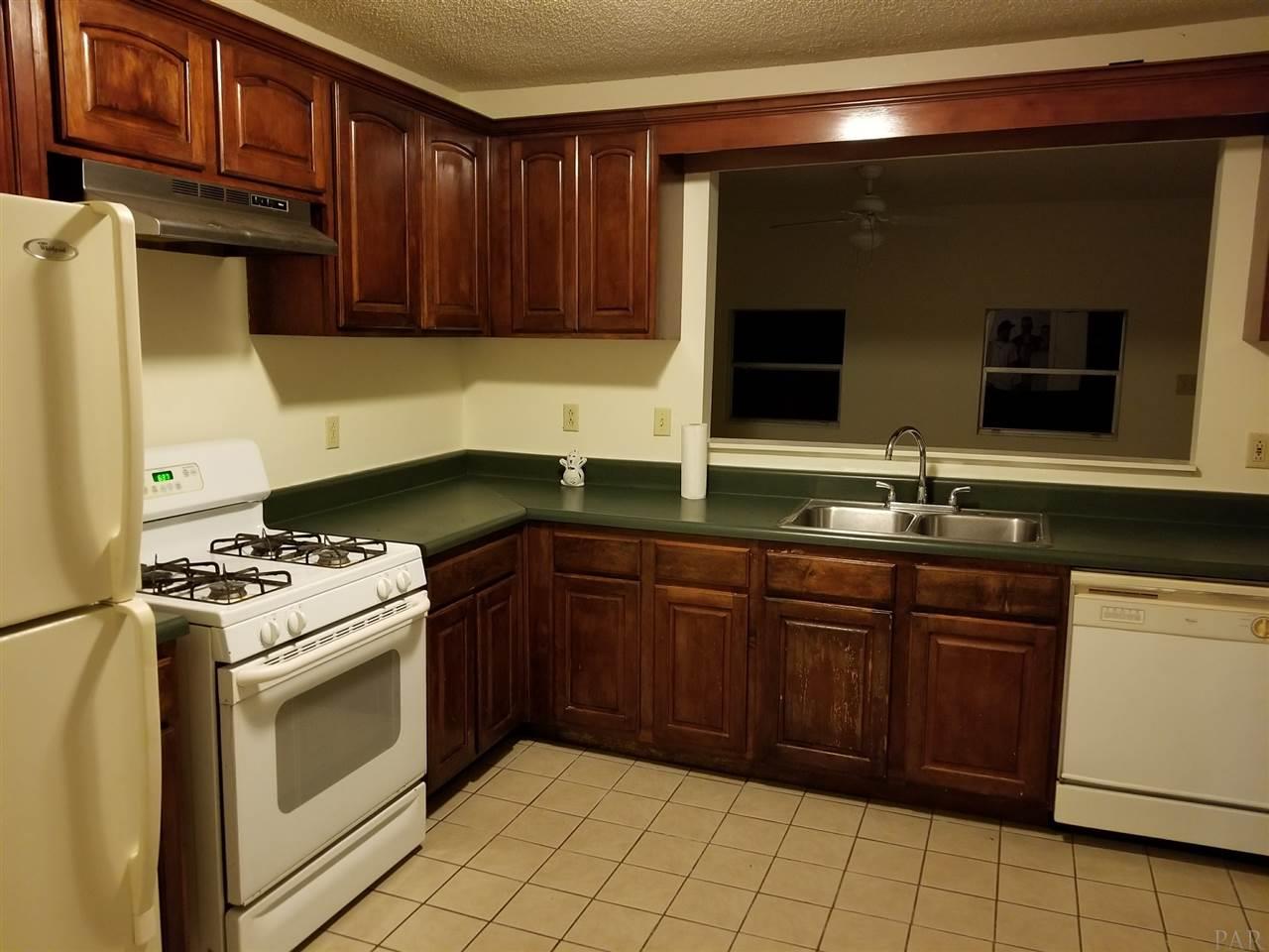 9520 North Loop Road Pensacola, FL 32507 - Photo 8 of 24 Gallery Image 8
