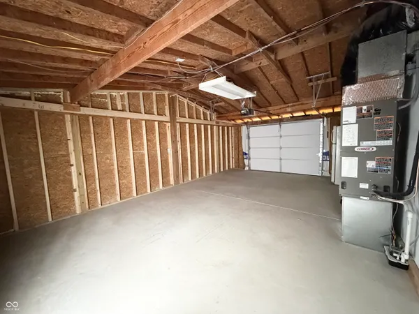 $229,900 | 6993 East County Road 1000 North, Roachdale, IN 46172