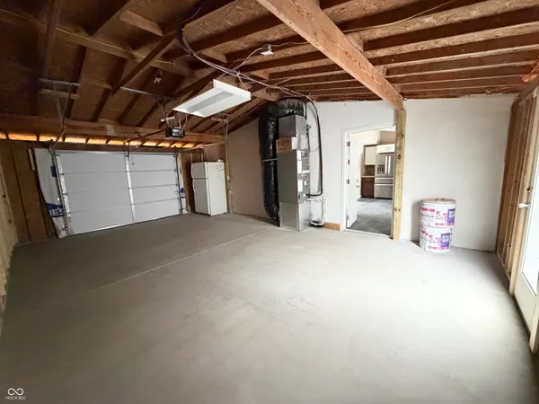 $229,900 | 6993 East County Road 1000 North, Roachdale, IN 46172