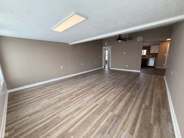 $229,900 | 6993 East County Road 1000 North, Roachdale, IN 46172