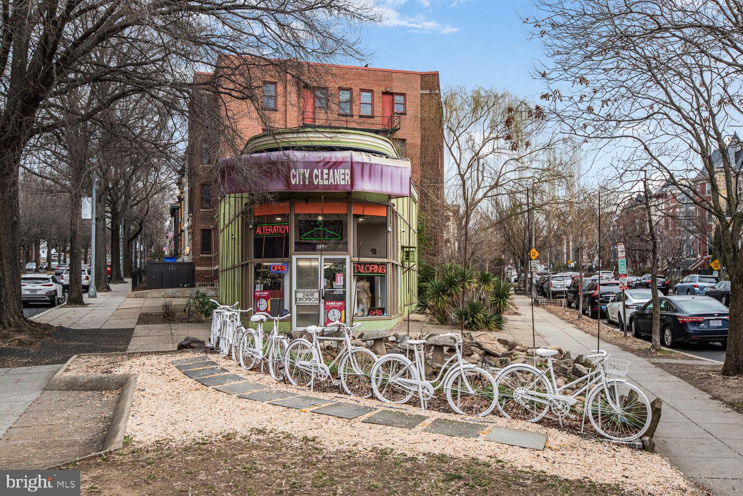 110 Seaton Place Northwest Washington, DC 20001 - Photo 39 of 47 a view of a cafe with furniture