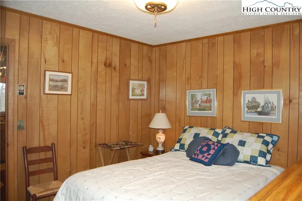 $375,000 | 202 Knoll Circle, Newland, NC 28657