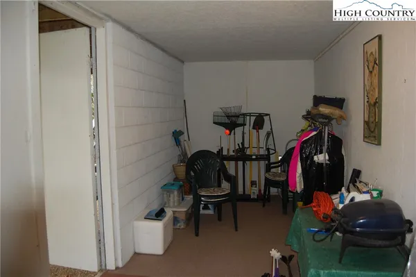 $375,000 | 202 Knoll Circle, Newland, NC 28657