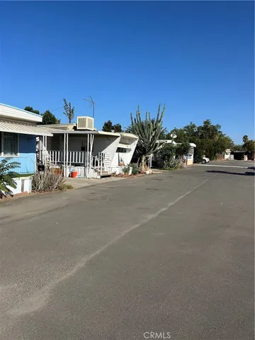 $625 | 501 Belmont Avenue, Unit 8, Bakersfield, CA 93308