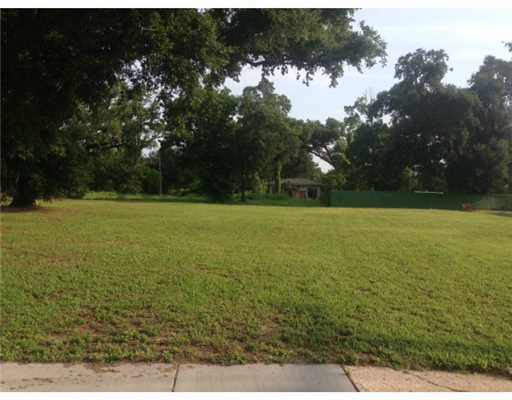 424 2nd Street Gulfport, MS 39507 - Photo 4 of 9 Additional Photo