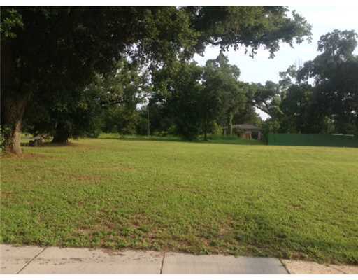 424 2nd Street Gulfport, MS 39507 - Photo 5 of 9 Additional Photo