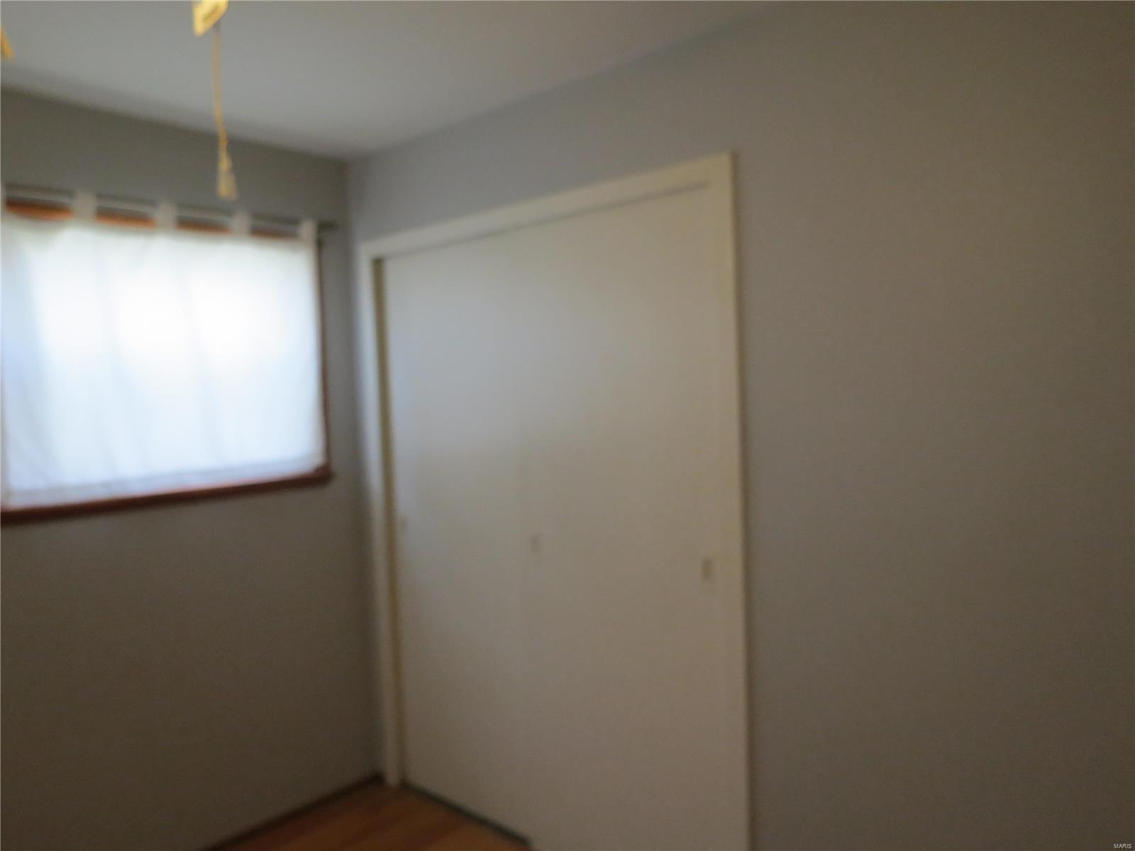 7318 Morgan Ford Road St. Louis, MO 63116 - Photo 4 of 20 Gallery Image 4
