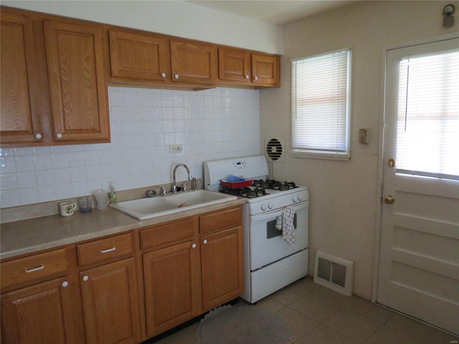 7318 Morgan Ford Road St. Louis, MO 63116 - Photo 10 of 20 Gallery Image 10