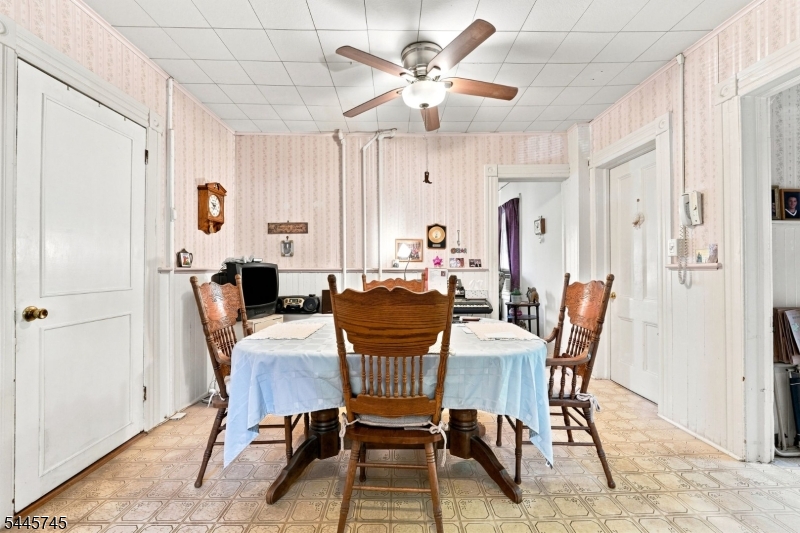 60 Martin Road Verona, NJ 07044 - Photo 16 of 36