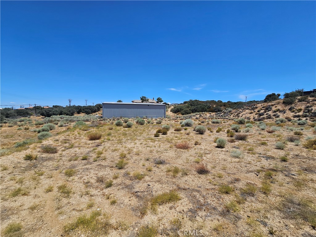 10735 Ranchero Road Oak Hills, CA 92344 - Photo 5 of 12 Gallery Image 5