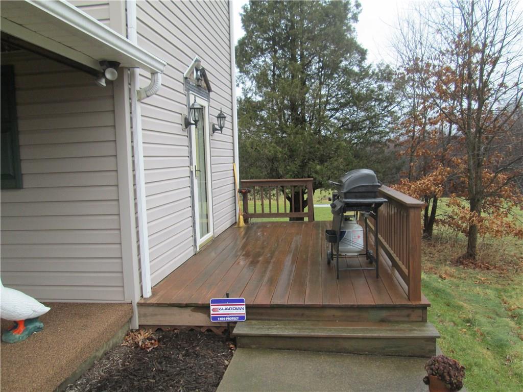 363 Moravia Road New Castle, PA 16102 - Photo 4 of 18