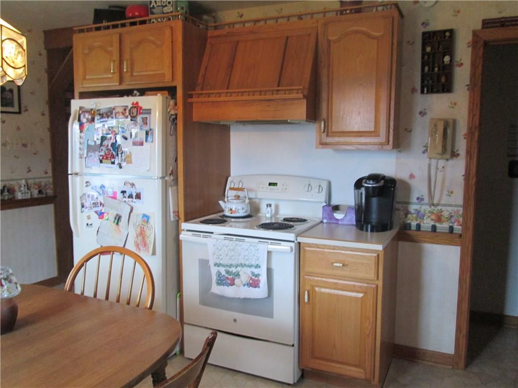 363 Moravia Road New Castle, PA 16102 - Photo 8 of 18