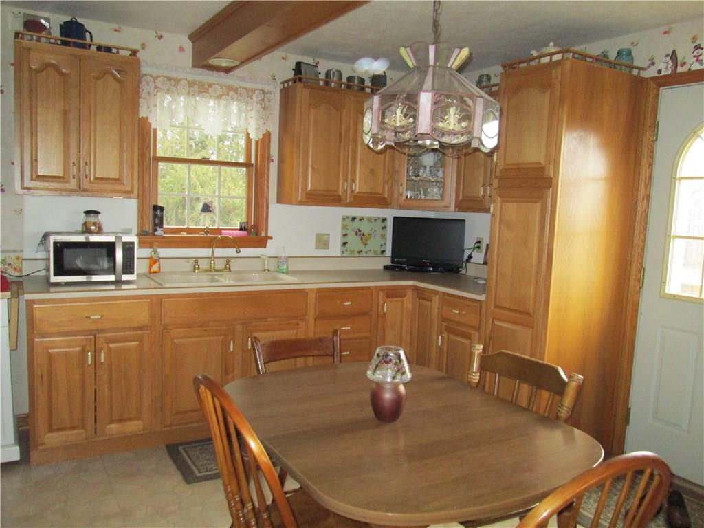363 Moravia Road New Castle, PA 16102 - Photo 10 of 18