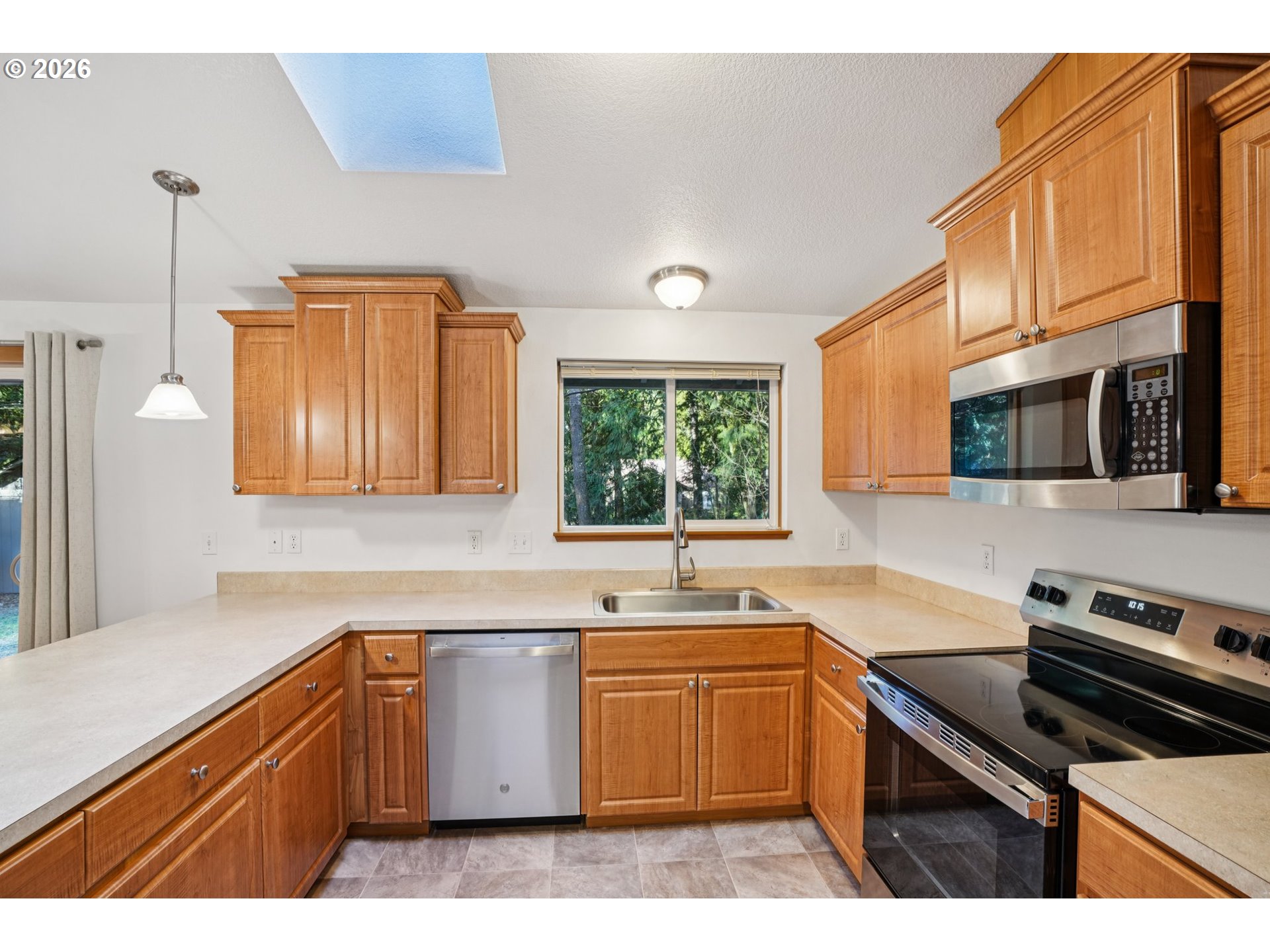 66735 East Oregon Street Welches, OR 97067 - Photo 9 of 25