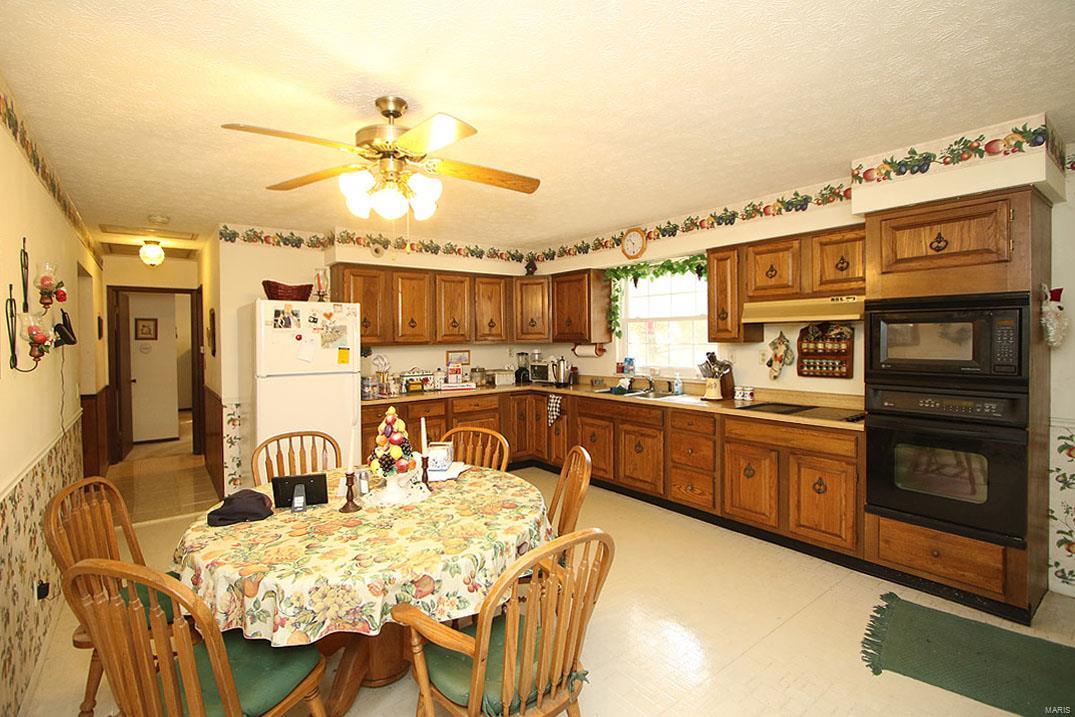 3803 Riehl Lane Godfrey, IL 62035 - Photo 9 of 15