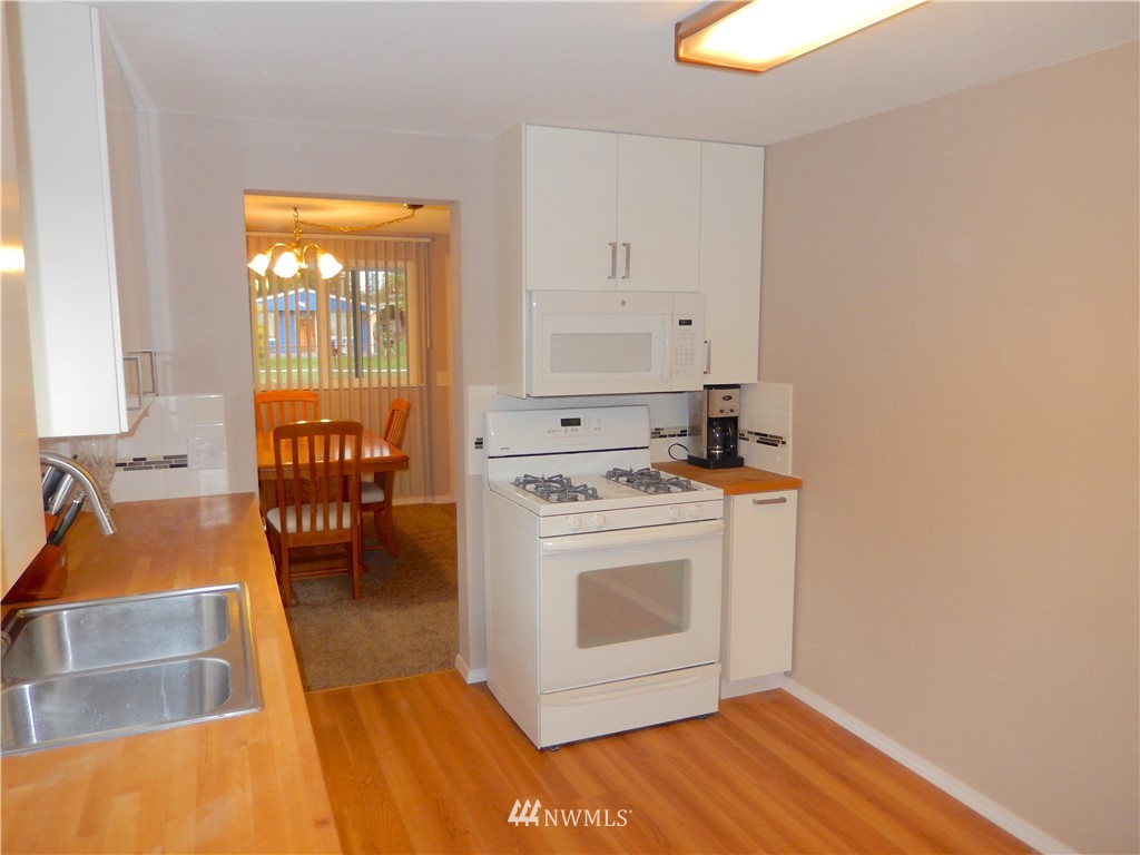 954 Baby Doll Road Southeast Port Orchard, WA 98366 - Photo 6 of 25 Gallery Image 6