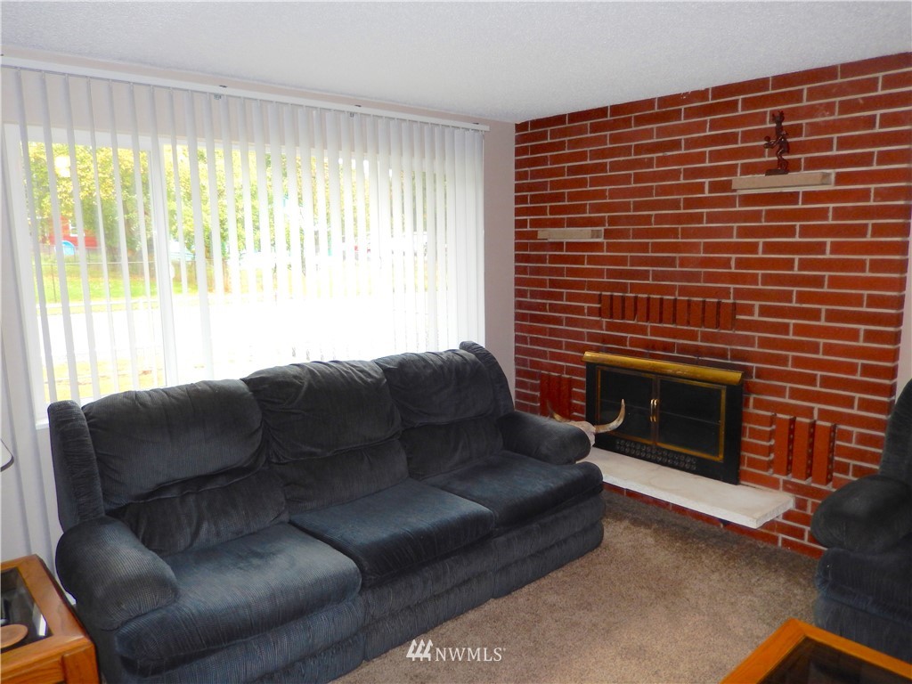 954 Baby Doll Road Southeast Port Orchard, WA 98366 - Photo 9 of 25 Gallery Image 9