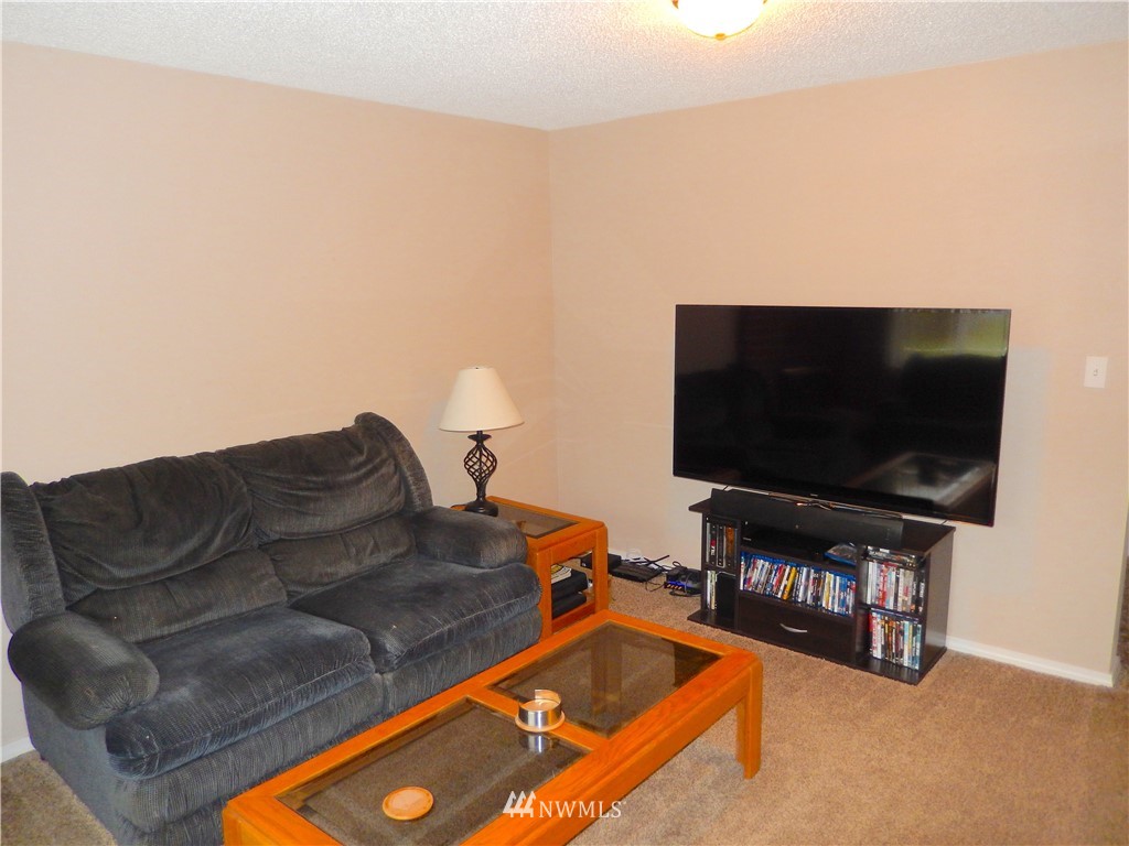 954 Baby Doll Road Southeast Port Orchard, WA 98366 - Photo 10 of 25 Gallery Image 10