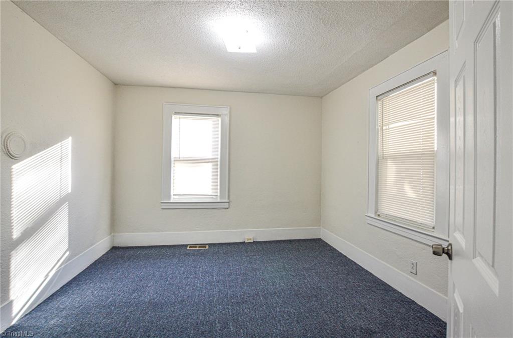 212 Hodgin Street High Point, NC 27262 - Photo 13 of 22 Gallery Image 13