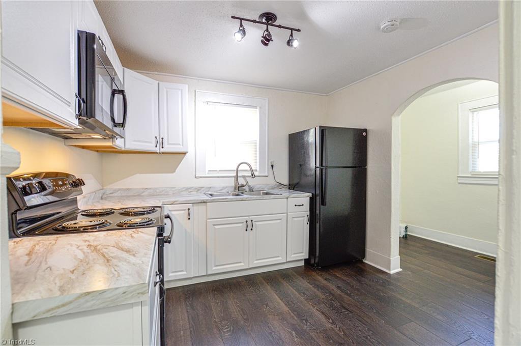 212 Hodgin Street High Point, NC 27262 - Photo 7 of 22 Gallery Image 7
