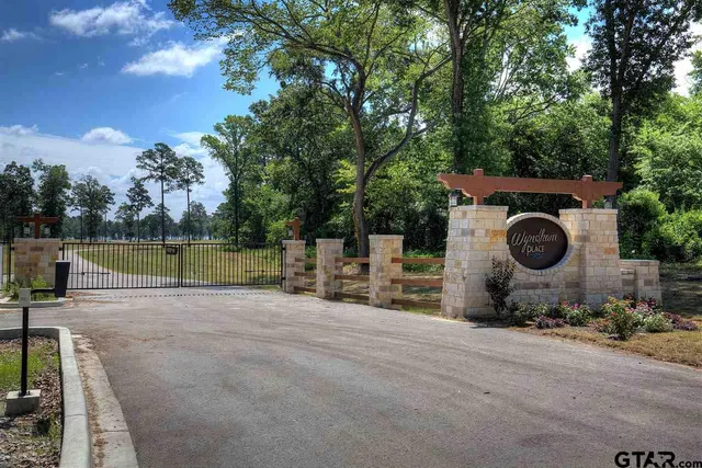 $68,000 | 20585 Wyndham Drive, Chandler, TX 75758