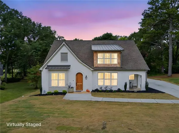 $675,000 | 111 Lakeview Drive, Carrollton, GA 30117