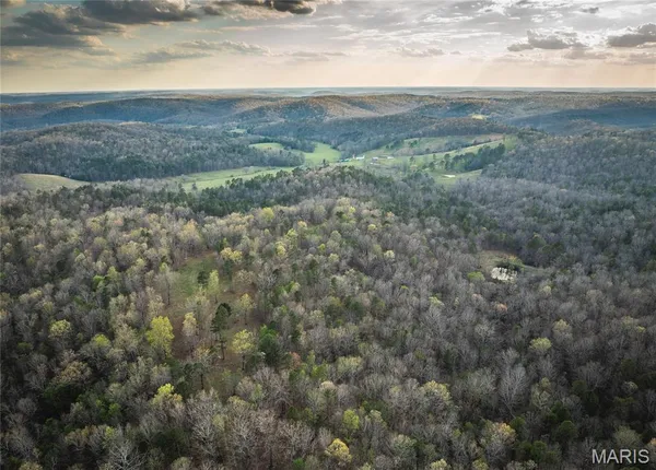 $335,000 | 0 Whiteacre Run, Salem, MO 65560