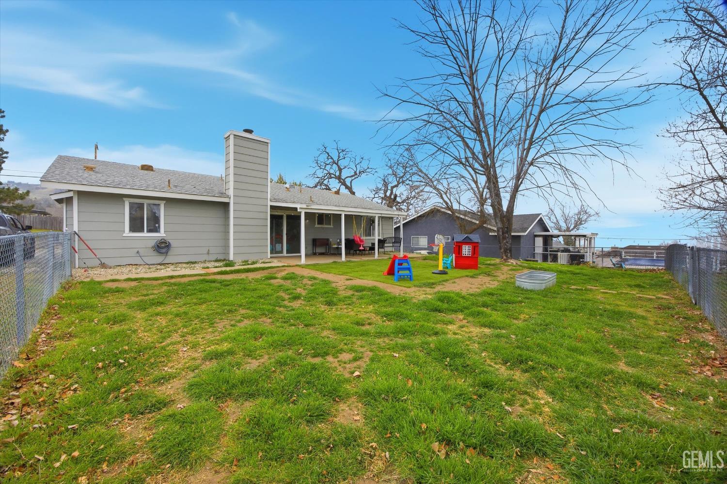 Undisclosed Address Tehachapi, CA 93561 - Photo 41 of 46