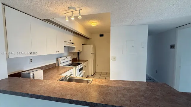 $259,000 | 8560 Southwest 212th Street, Unit 203, Cutler Bay, FL 33189