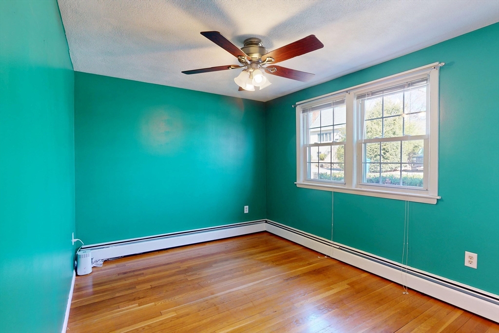 38 Hillcrest Road Waltham, MA 02451 - Photo 17 of 42