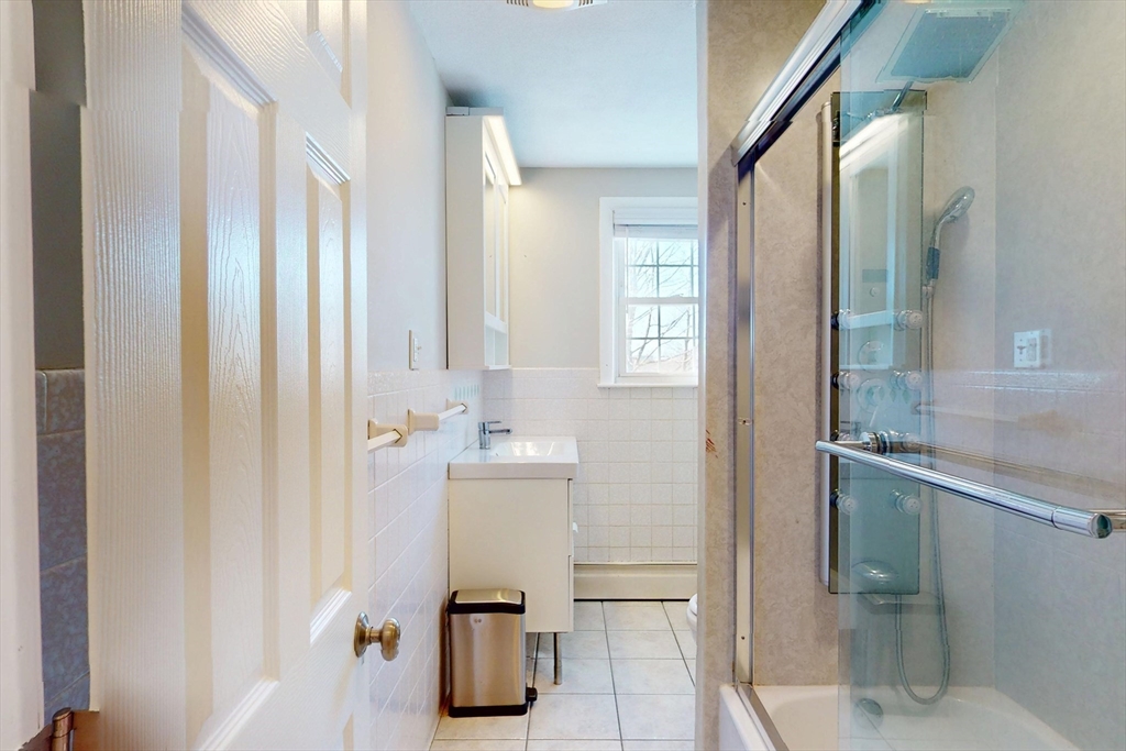 38 Hillcrest Road Waltham, MA 02451 - Photo 22 of 42