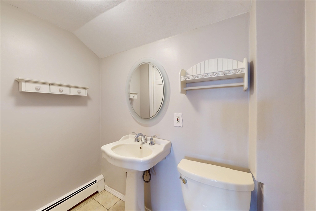 38 Hillcrest Road Waltham, MA 02451 - Photo 24 of 42