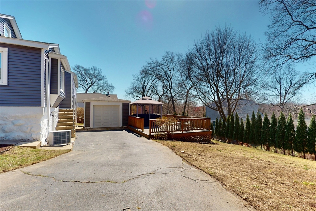 38 Hillcrest Road Waltham, MA 02451 - Photo 25 of 42