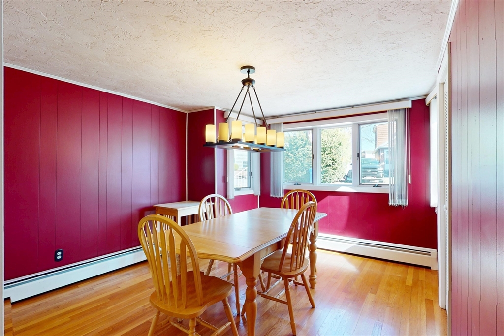 38 Hillcrest Road Waltham, MA 02451 - Photo 8 of 42