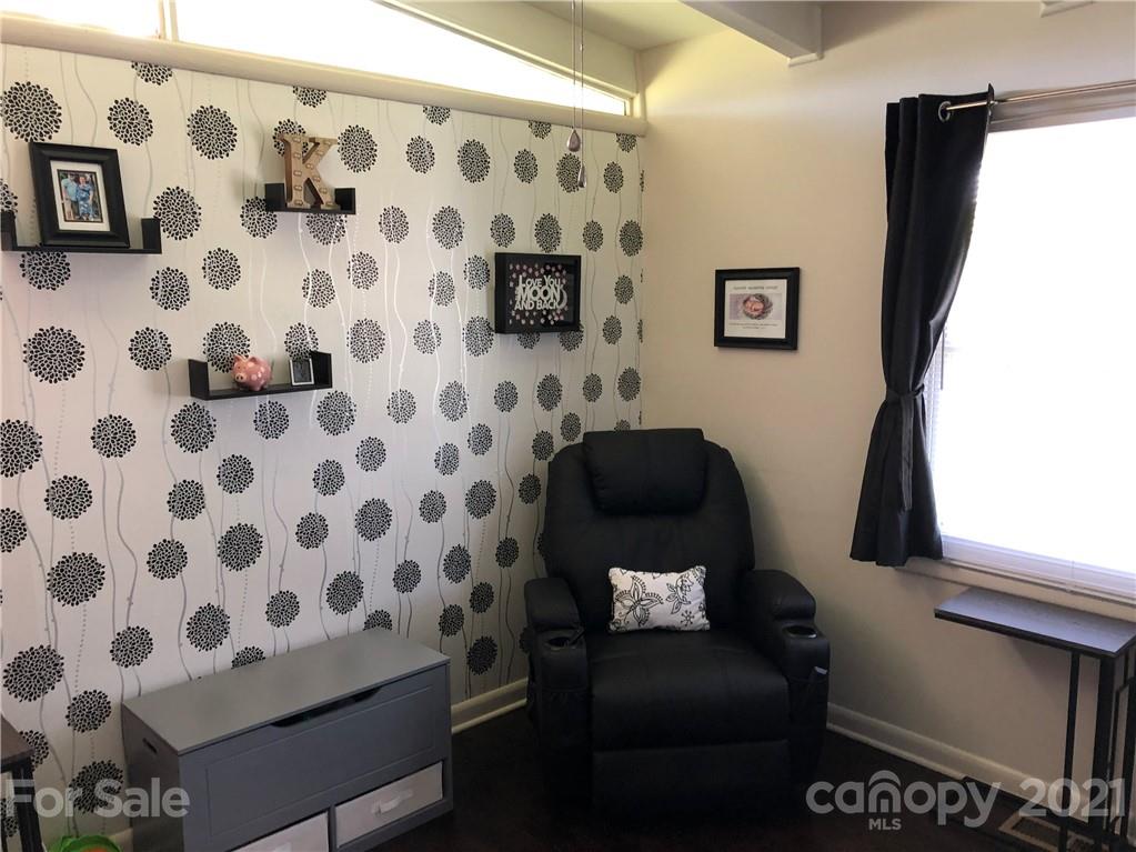 5527 Queen Anne Road, Unit 5 Charlotte, NC 28217 - Photo 22 of 22 Gallery Image 22