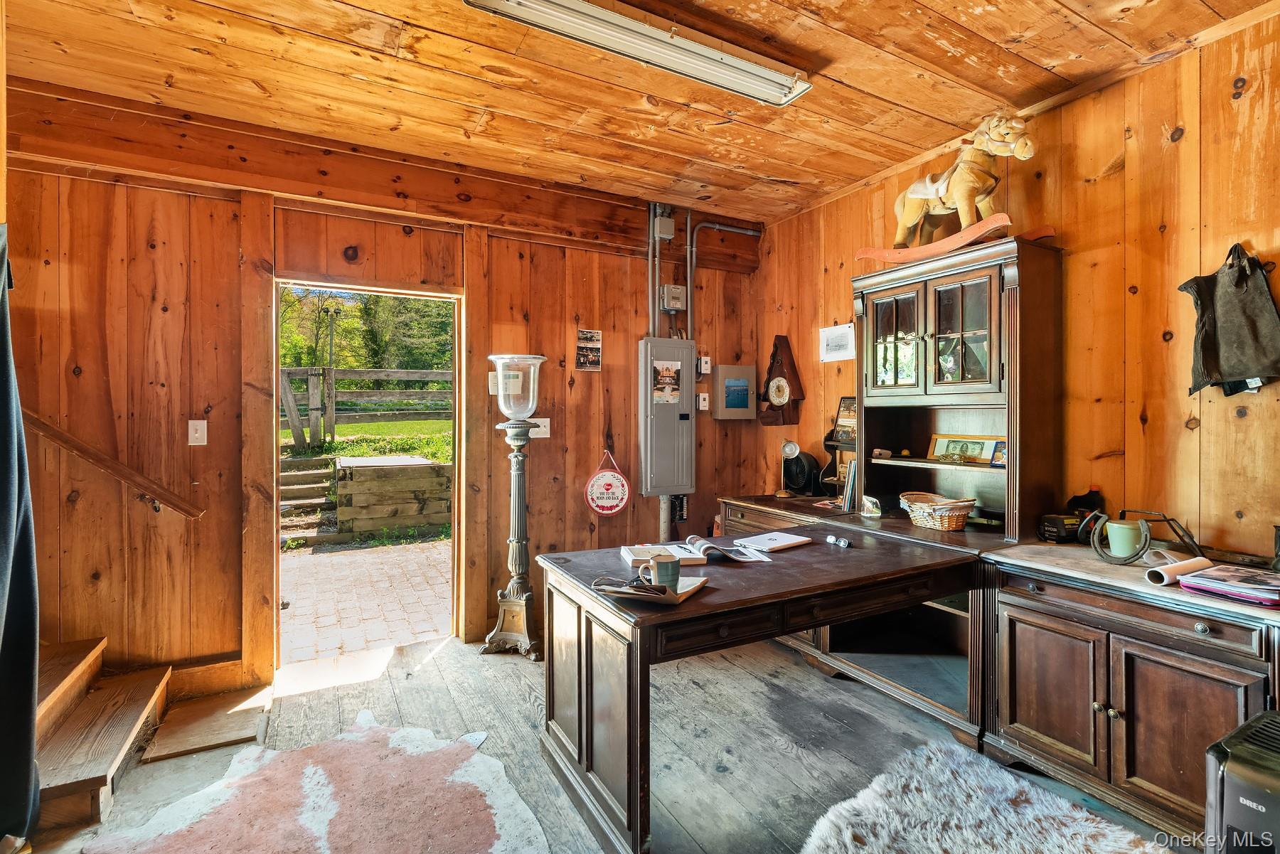 540 Chicken Valley Road Locust Valley, NY 11560 - Photo 20 of 23